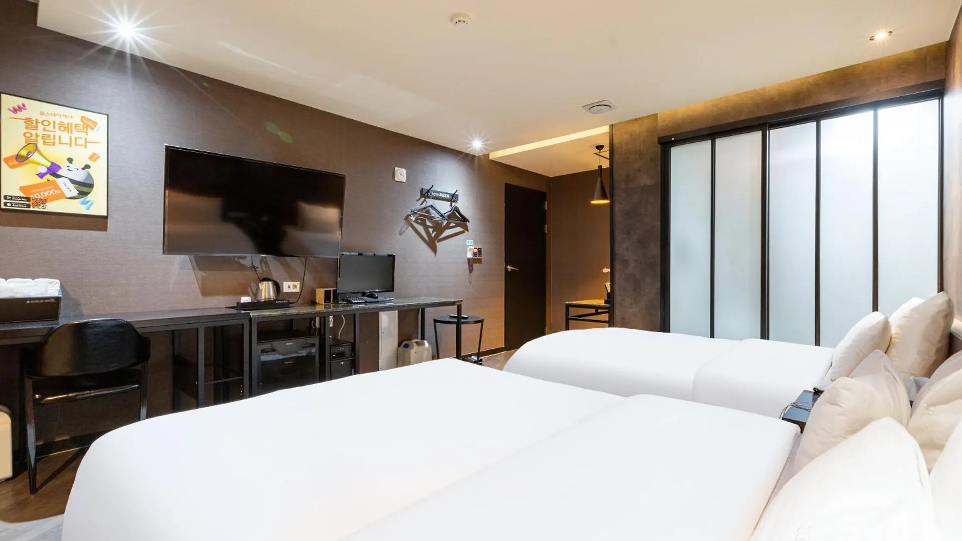 Dublin Hotel Busan 3*,