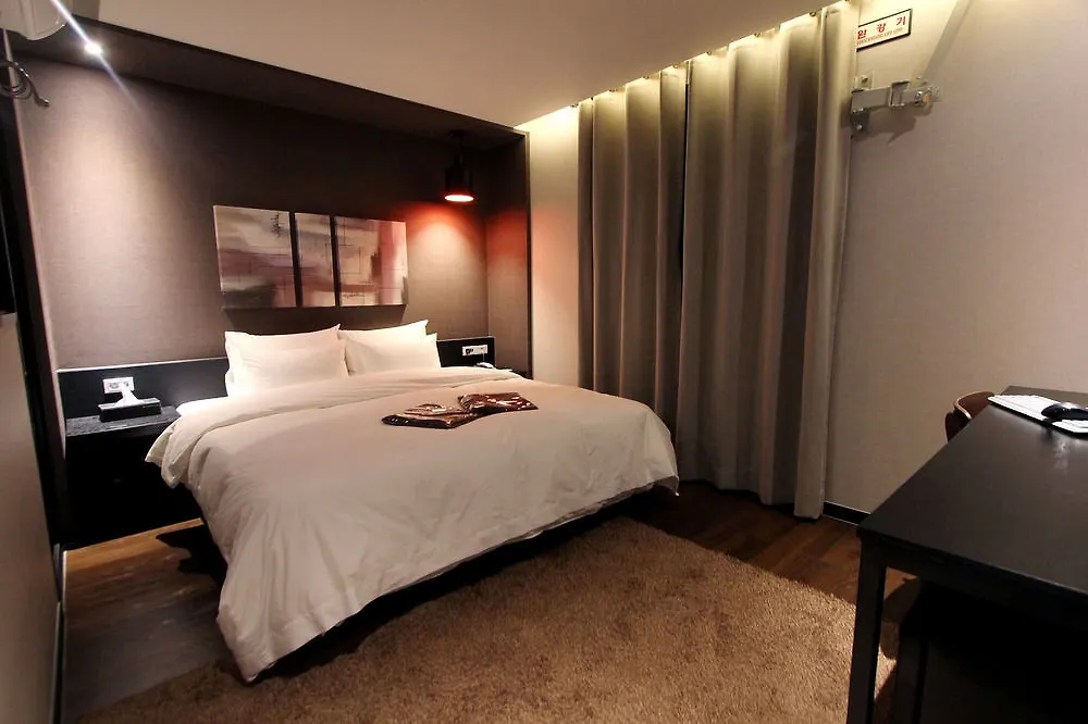 Dublin Hotel Busan 3*,  South Korea