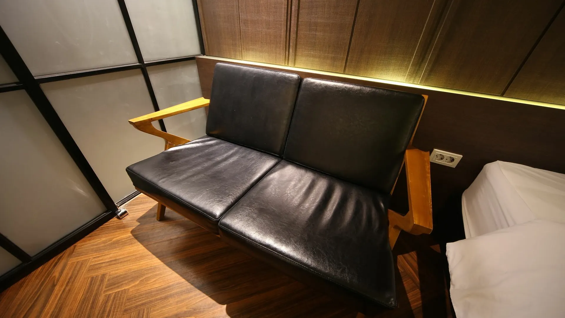 Dublin Hotel Busan 3*,